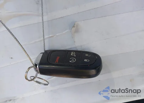 2015 Jeep Cherokee Trailhawk z USA, uszkodzony, nr VIN 1C4PJMBS0FW704738